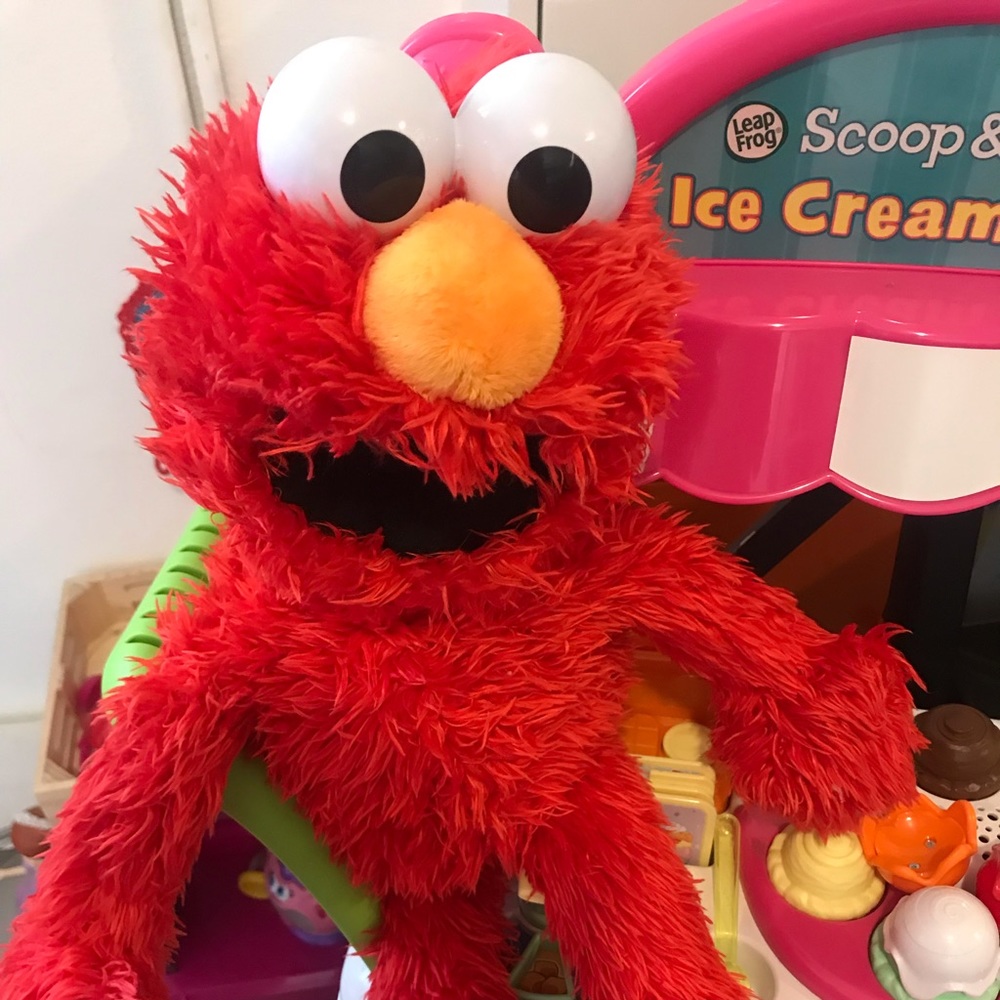 Sesame Street talking Elmo